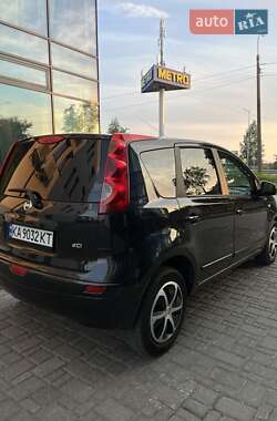 Хэтчбек Nissan Note 2006 в Киеве