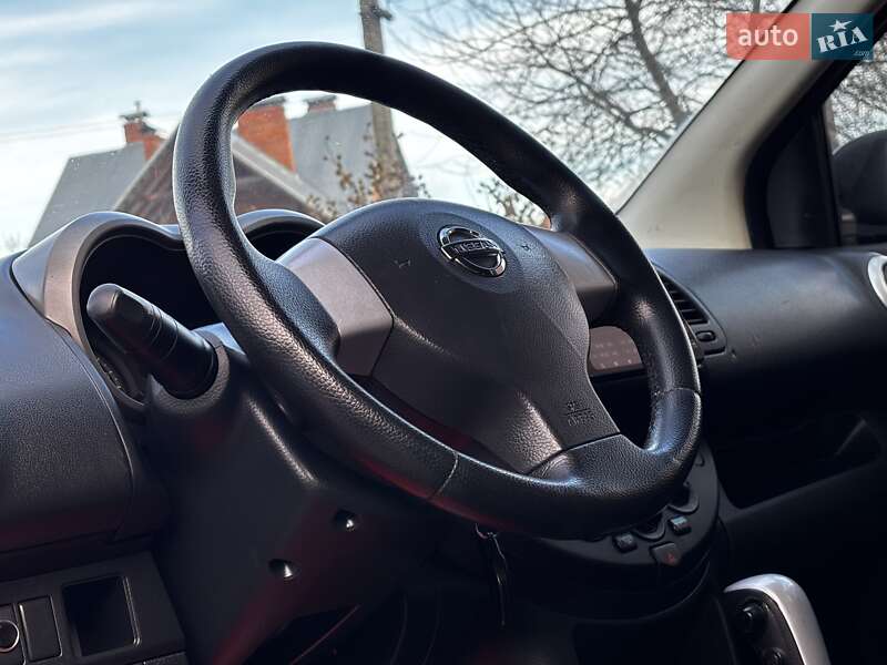 Хетчбек Nissan Note 2007 в Дрогобичі