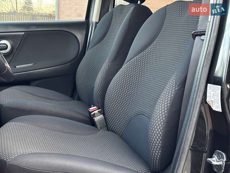 Хетчбек Nissan Note 2007 в Дрогобичі