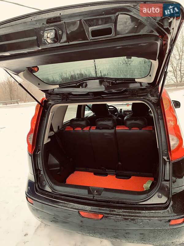 Хетчбек Nissan Note 2007 в Бару