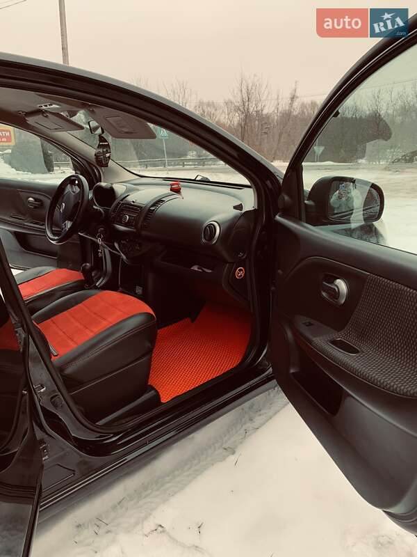 Хетчбек Nissan Note 2007 в Бару