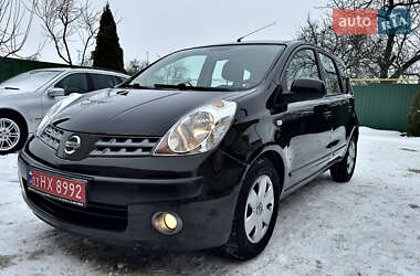 Хэтчбек Nissan Note 2007 в Хороле