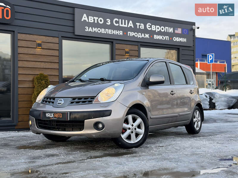 Хетчбек Nissan Note 2006 в Шептицькому