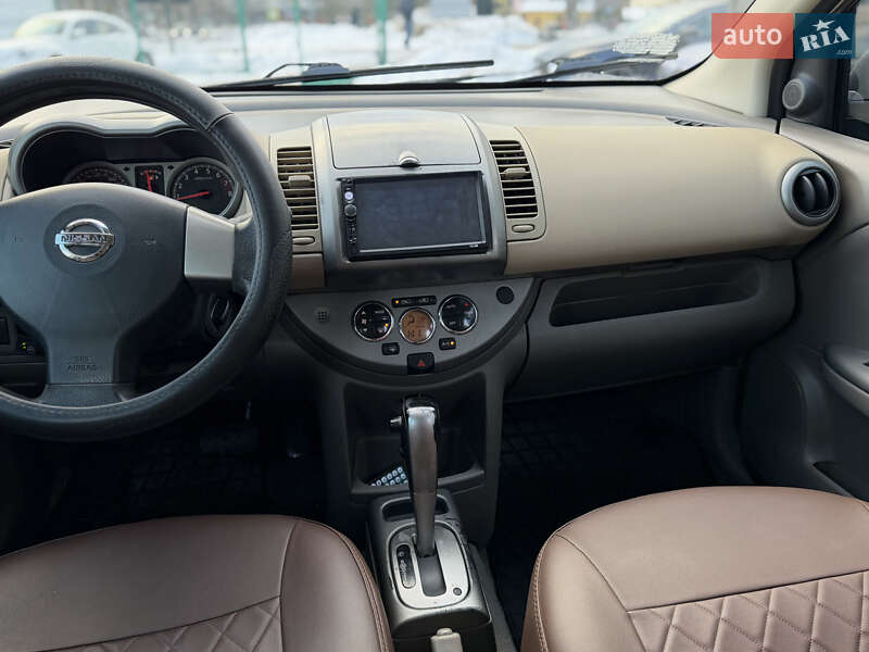 Хетчбек Nissan Note 2006 в Шептицькому
