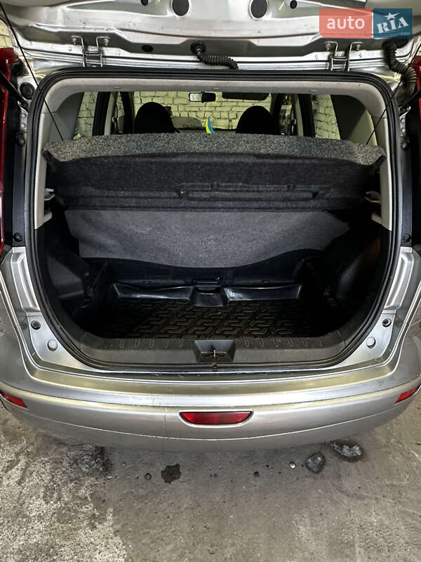 Хэтчбек Nissan Note 2011 в Запорожье фото 9 Хэтчбек Nissan Note 2011 в Запорожье