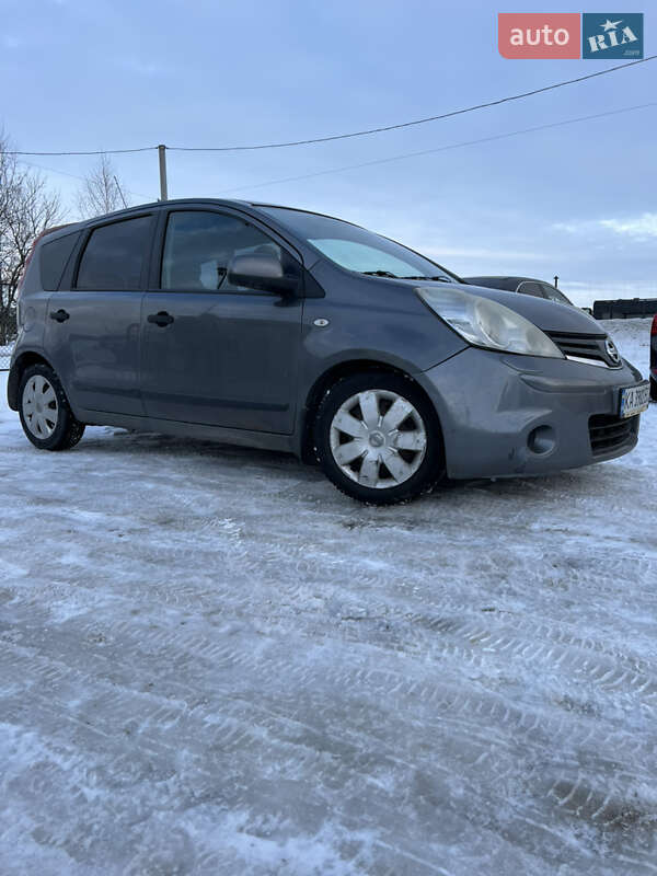Хетчбек Nissan Note 2011 в Львові фото 4 Хетчбек Nissan Note 2011 в Львові
