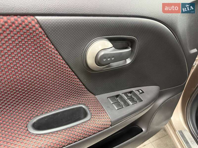 Хетчбек Nissan Note 2007 в Києві