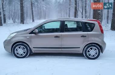 Хэтчбек Nissan Note 2008 в Чернигове