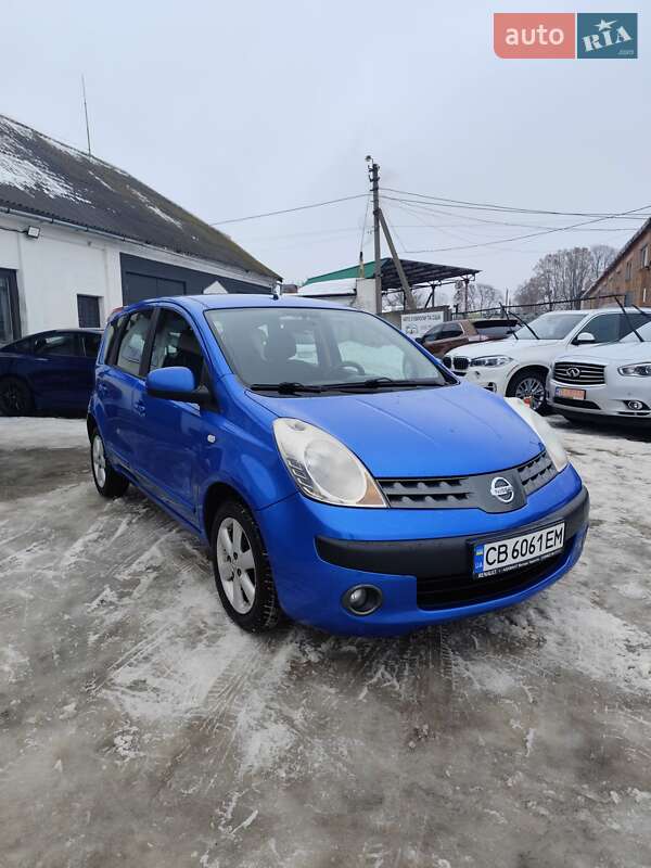 Хэтчбек Nissan Note 2006 в Чернигове