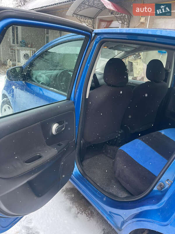 Хэтчбек Nissan Note 2011 в Черновцах фото 7 Хэтчбек Nissan Note 2011 в Черновцах