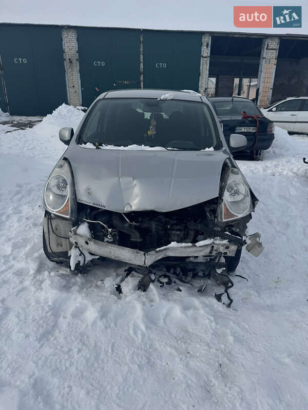 Хэтчбек Nissan Note 2007 в Ровно фото 2 Хэтчбек Nissan Note 2007 в Ровно