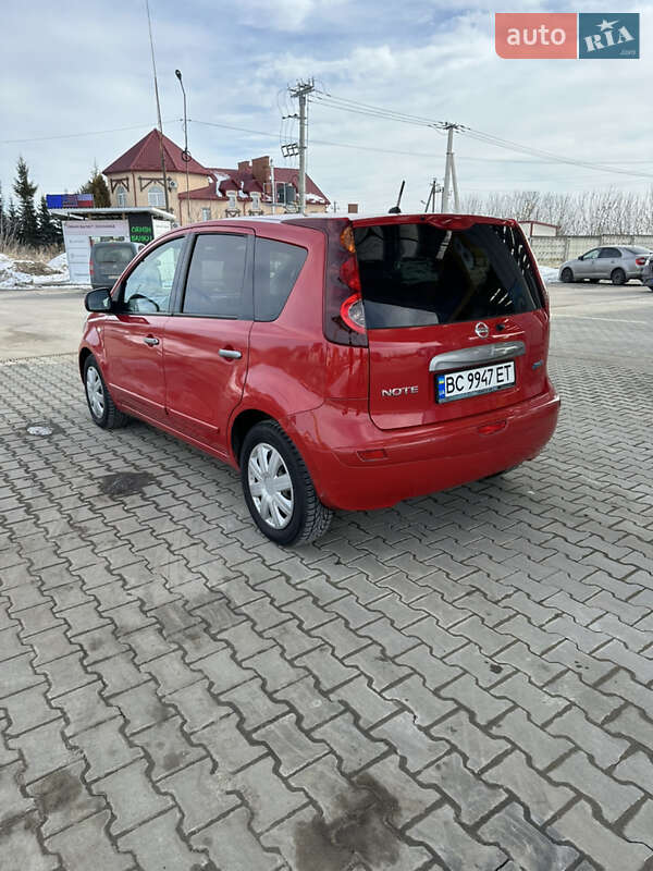 Хетчбек Nissan Note 2012 в Городку фото 6 Хетчбек Nissan Note 2012 в Городку