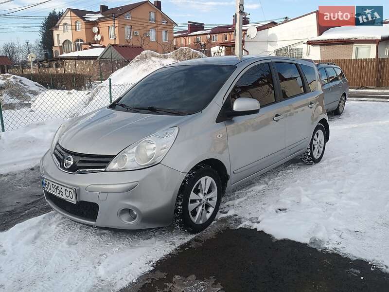 Хэтчбек Nissan Note 2010 в Тернополе