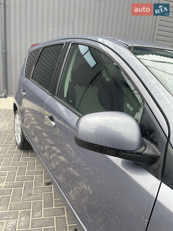Хэтчбек Nissan Note 2011 в Кропивницком