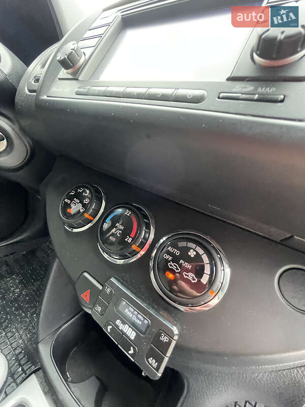 Хэтчбек Nissan Note 2011 в Кропивницком