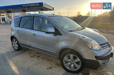Хетчбек Nissan Note 2006 в Дрогобичі