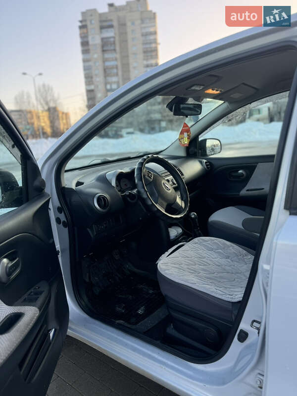 Хэтчбек Nissan Note 2008 в Сумах