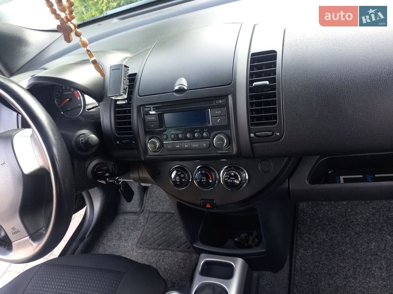 Хэтчбек Nissan Note 2013 в Ивано-Франковске