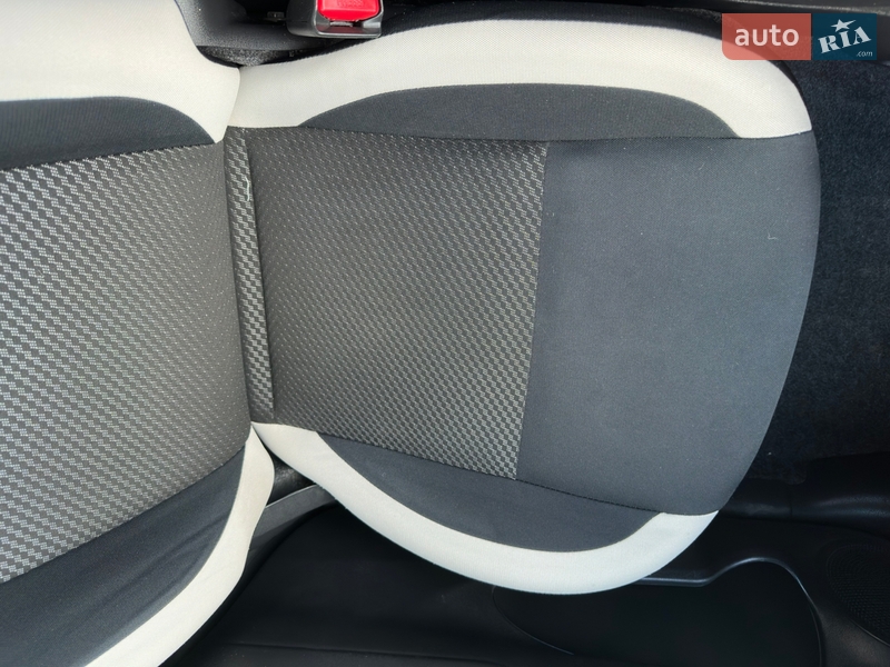 Хэтчбек Nissan Note 2019 в Киеве