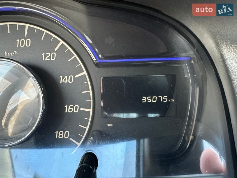 Хэтчбек Nissan Note 2019 в Киеве