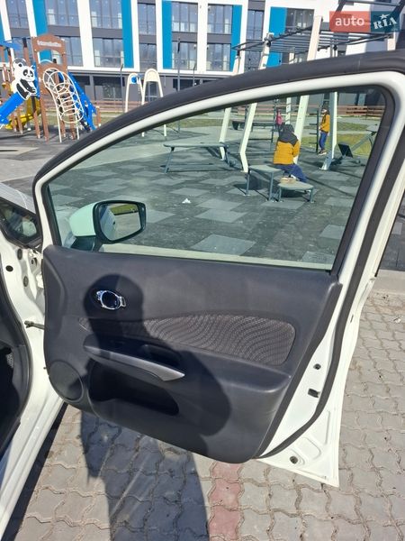 Хетчбек Nissan Note 2013 в Івано-Франківську