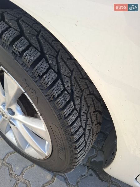 Хетчбек Nissan Note 2013 в Івано-Франківську