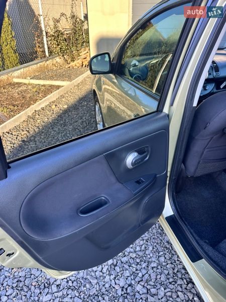 Хетчбек Nissan Note 2009 в Луцьку