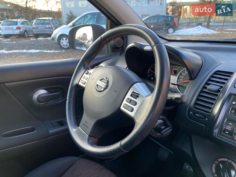 Хэтчбек Nissan Note 2009 в Луцке