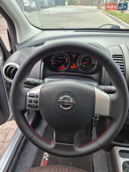 Хэтчбек Nissan Note 2010 в Луцке