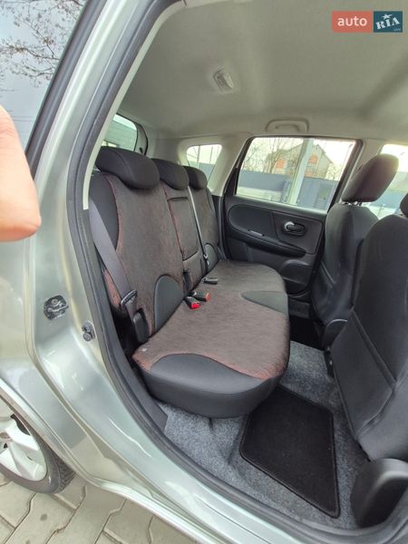 Хэтчбек Nissan Note 2010 в Луцке