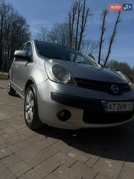 Хетчбек Nissan Note 2007 в Долині