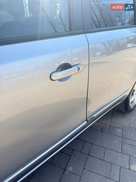 Хетчбек Nissan Note 2007 в Долині