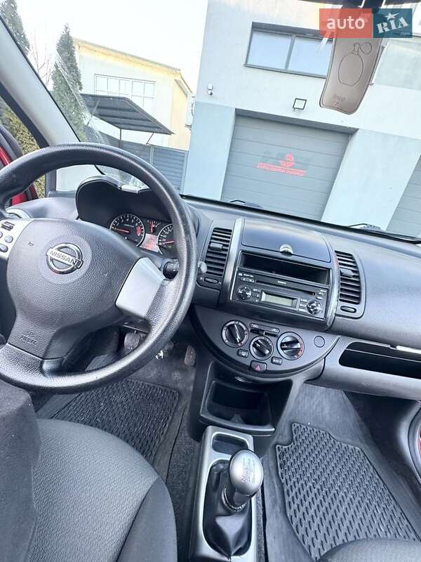 Хэтчбек Nissan Note 2009 в Киеве