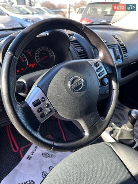 Хэтчбек Nissan Note 2013 в Смеле