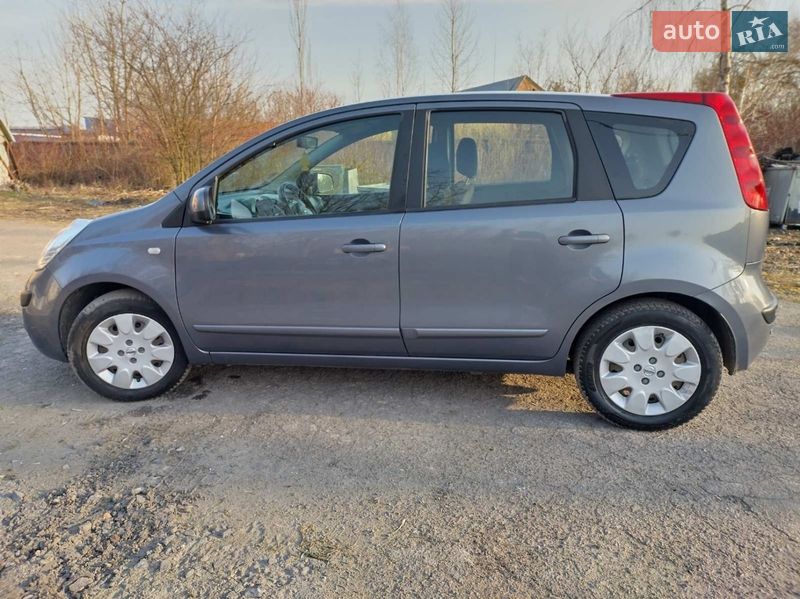 Хетчбек Nissan Note 2006 в Луцьку