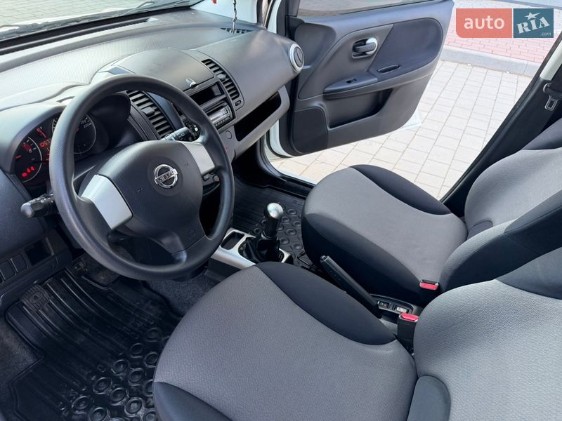 Хэтчбек Nissan Note 2013 в Ивано-Франковске