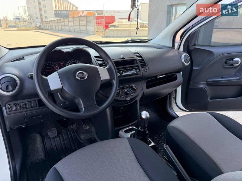 Хэтчбек Nissan Note 2013 в Ивано-Франковске