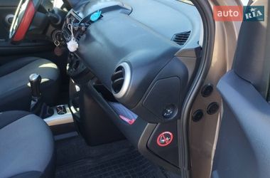 Хэтчбек Nissan Note 2010 в Калиновке