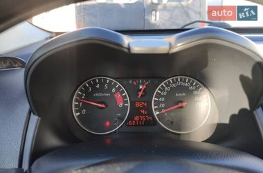 Хэтчбек Nissan Note 2010 в Калиновке