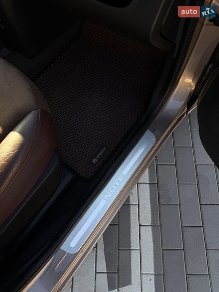 Хэтчбек Nissan Note 2008 в Ровно