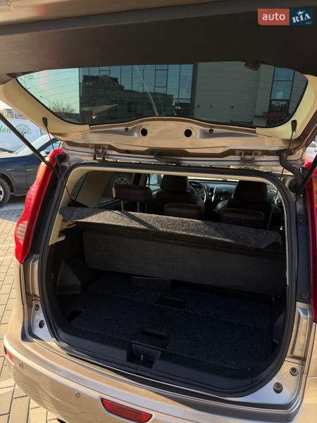 Хэтчбек Nissan Note 2008 в Ровно