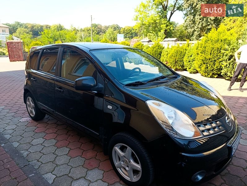 Хетчбек Nissan Note 2008 в Стрию