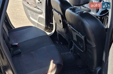 Хэтчбек Nissan Note 2006 в Киеве