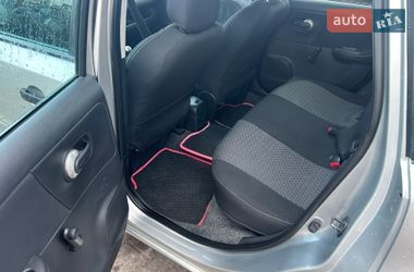 Хетчбек Nissan Note 2009 в Житомирі