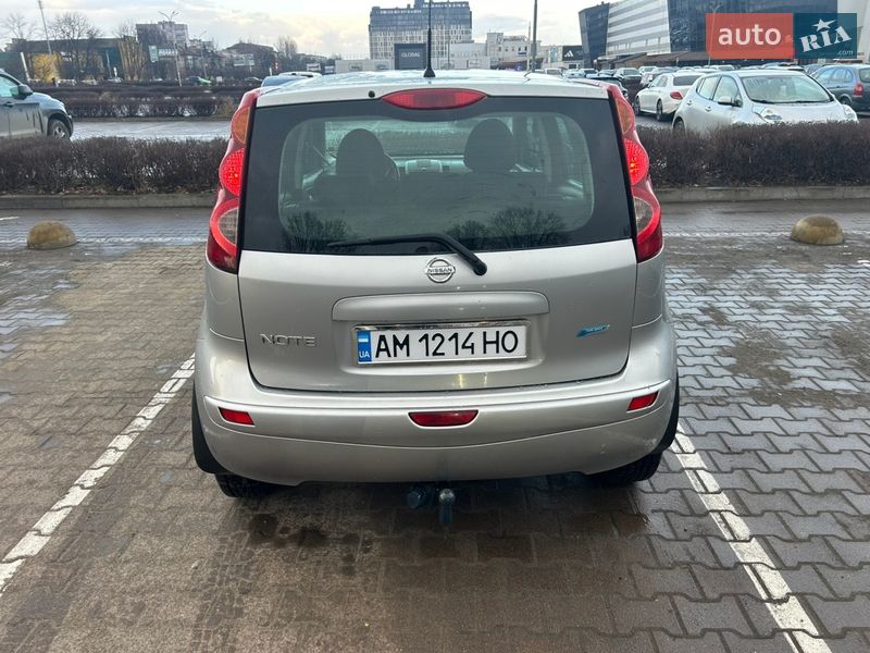 Хетчбек Nissan Note 2009 в Житомирі