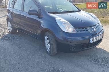 Хэтчбек Nissan Note 2008 в Рованцах