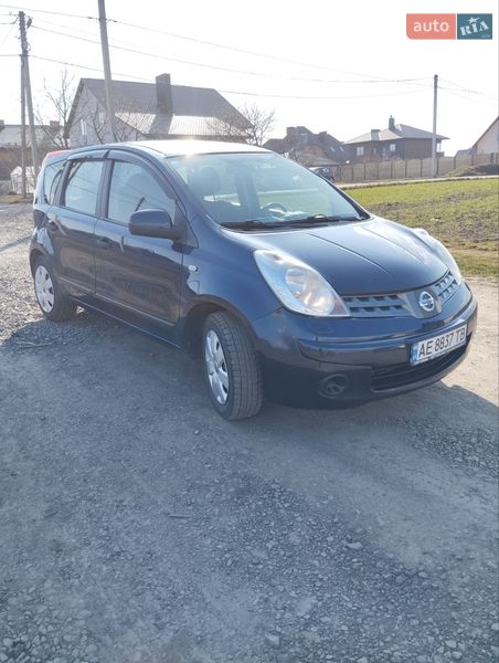 2008 Nissan Note, VIN SJNFAAE11U1303518:plate — фото 1 (autoria)