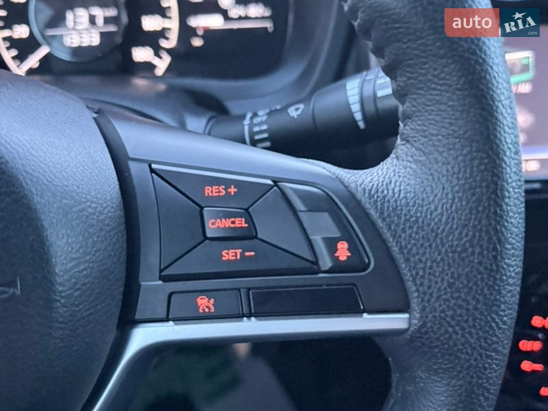 Хэтчбек Nissan Note 2018 в Одессе