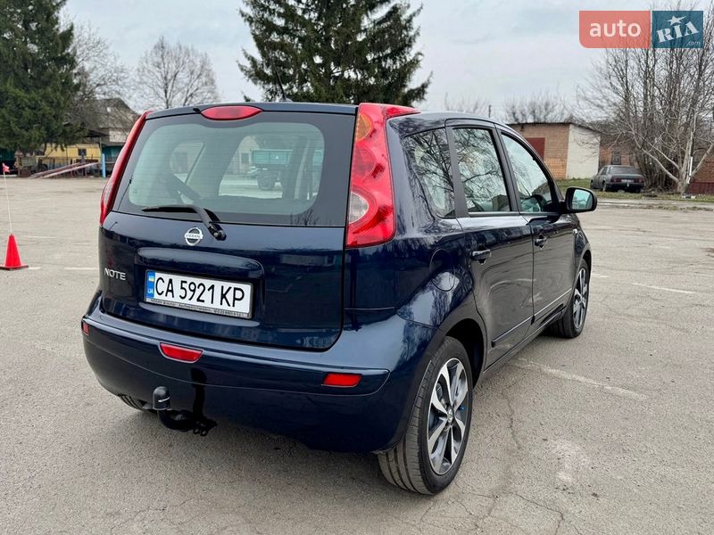 Хэтчбек Nissan Note 2008 в Умани