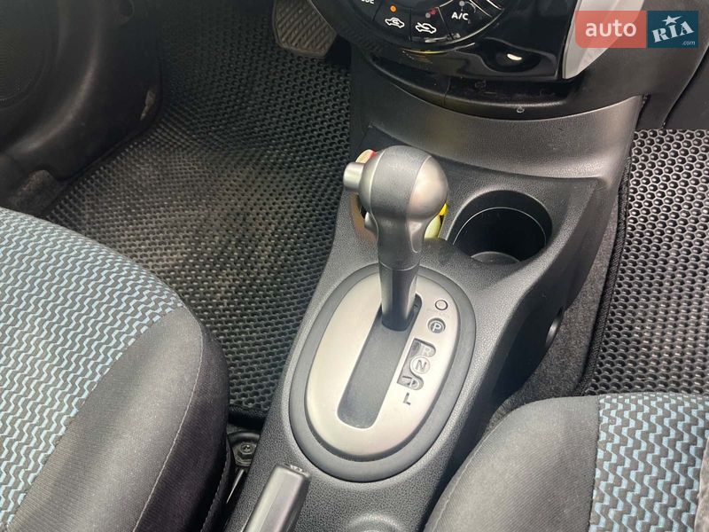 Хэтчбек Nissan Note 2013 в Киеве фото 24 Хэтчбек Nissan Note 2013 в Киеве